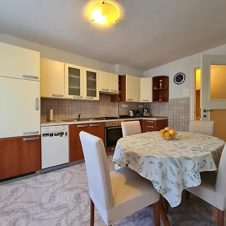 Apartman Fuer 4 Personen Ca 51 Qm In Fazana, Istrien Istrische Riviera Fažana